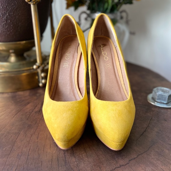 ALDO SHOES Yellow Suede Stilettos Pumps Genuine Leather 4 inch heels - Picture 2 of 11